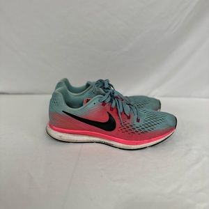 Nike Pegasus 34 - Size 10